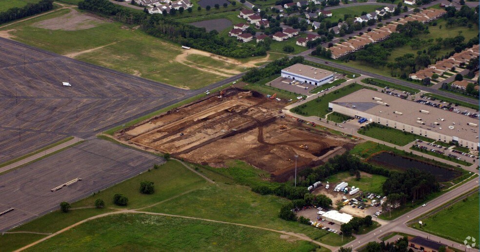 More Photos Of 2700 4th Ave E, Shakopee Warehouse For Lease