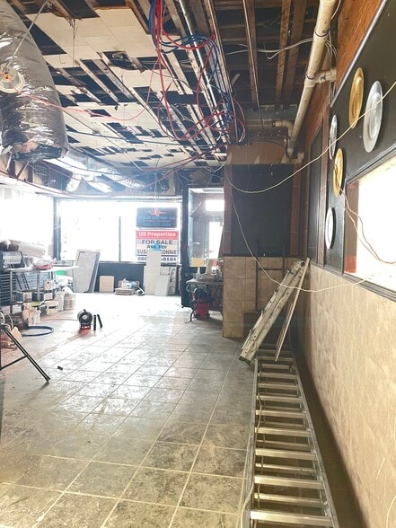 More Photos Of 8 Bank St, New London Apartments For Lease