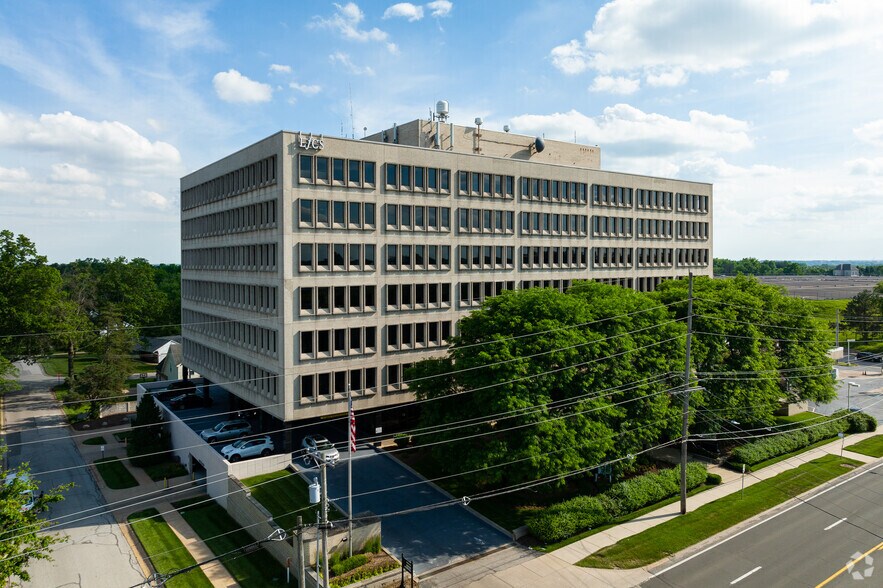 More Photos Of 9666 Olive Blvd, Olivette Office For Lease
