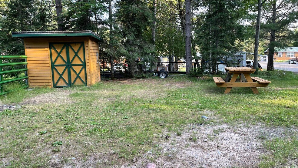 More Photos Of E24885 Misery Bay Rd, Watersmeet Hospitality For Sale