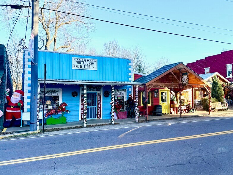 More Photos Of 219 MO-21, Caledonia Storefront Retail Residential For Sale