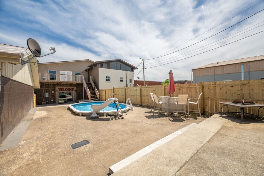 More Photos Of 3251 Main St, Pikeville Specialty For Sale