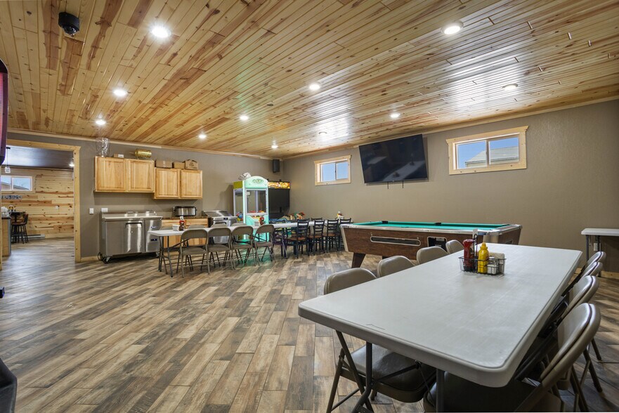 More Photos Of 220 Main St, Butte Restaurant For Sale