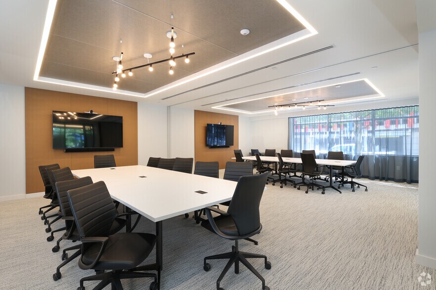 More Photos Of 20 Guest St, Brighton Office For Sale