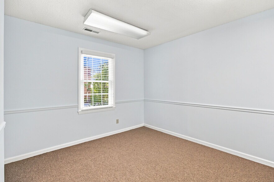 More Photos Of 3801 Wrightsville Ave, Wilmington Office Residential For Lease