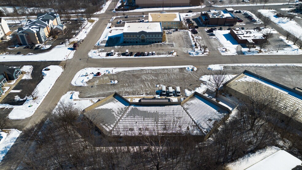 More Photos Of 3730 S Elizabeth St, Independence Medical For Lease