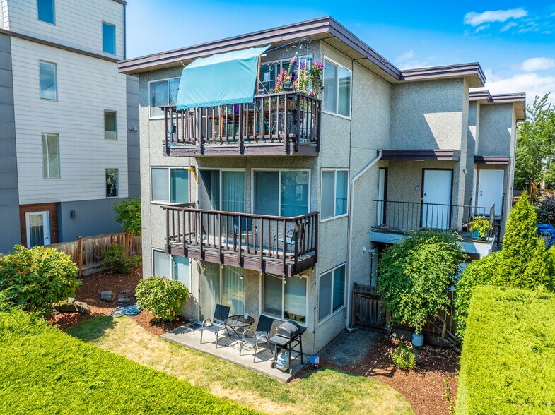 More Photos Of 1423 NW 60th St, Seattle Apartments For Sale