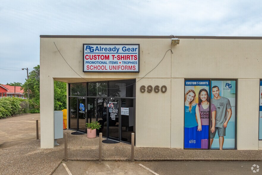 More Photos Of 6960 Marvin D Love Fwy, Dallas Freestanding For Sale