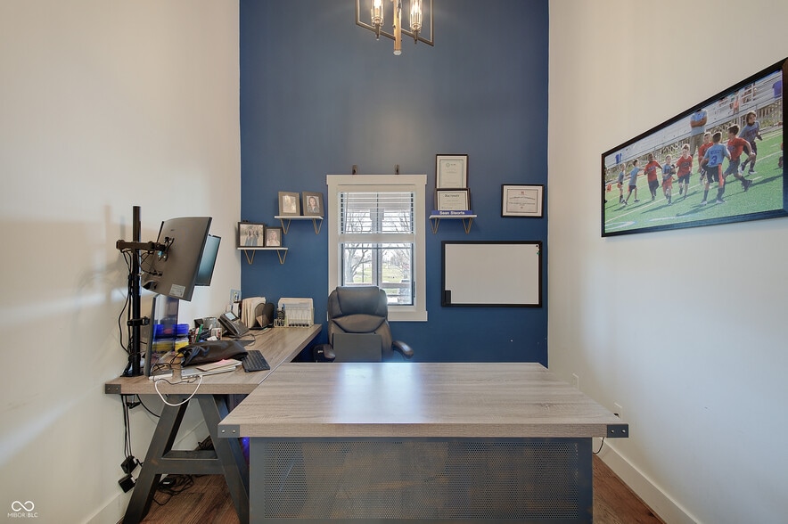 More Photos Of 1506 W Smith Valley Rd, Greenwood Office For Lease