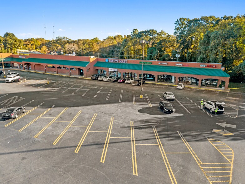 More Photos Of 900 Hogansville Rd, Lagrange Unknown For Lease