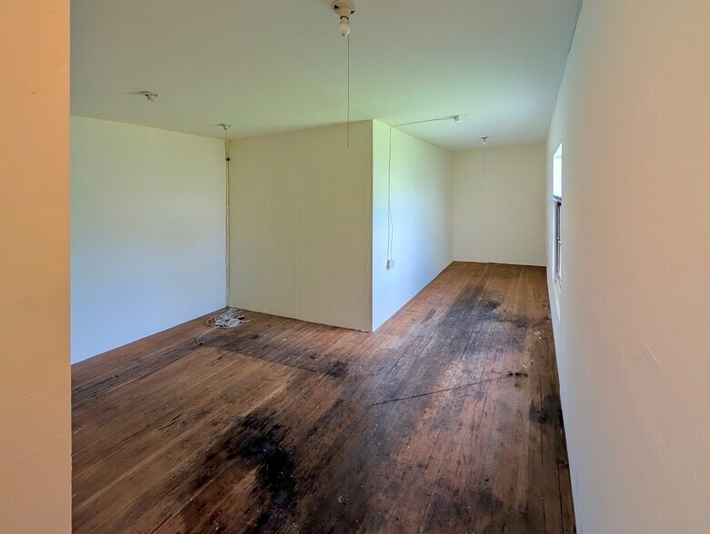 More Photos Of 3439-3443 Fruitvale Ave, Oakland Storefront For Sale