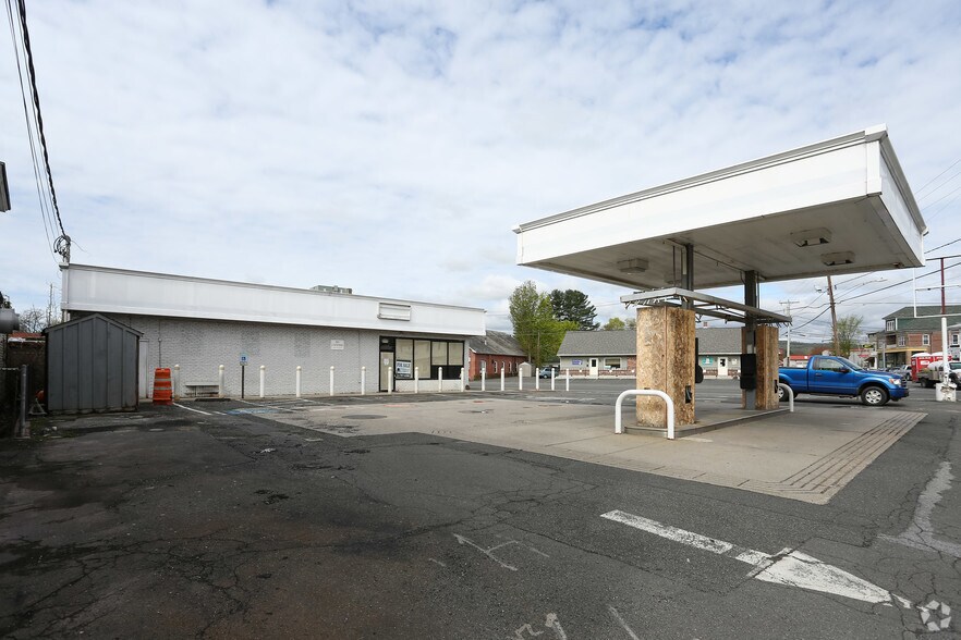 More Photos Of 2 Sugarloaf St, South Deerfield Storefront For Sale