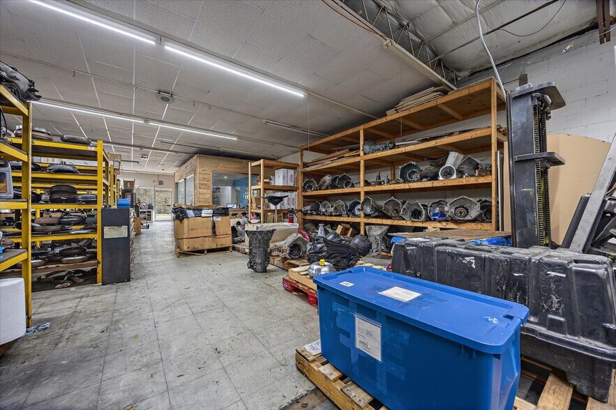 More Photos Of 551625 Us-1, Hilliard Freestanding For Sale