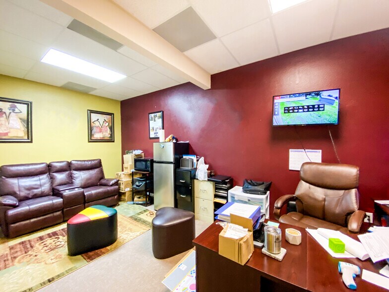 More Photos Of 2590 Havendale Blvd, Winter Haven Office For Sale