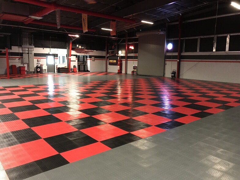 More Photos Of 7107 24th Ct E, Sarasota Industrial For Sale