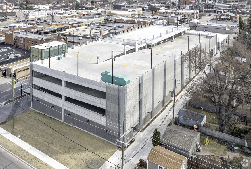 More Photos Of 221 W Troy St, Ferndale Parking Garage For Lease
