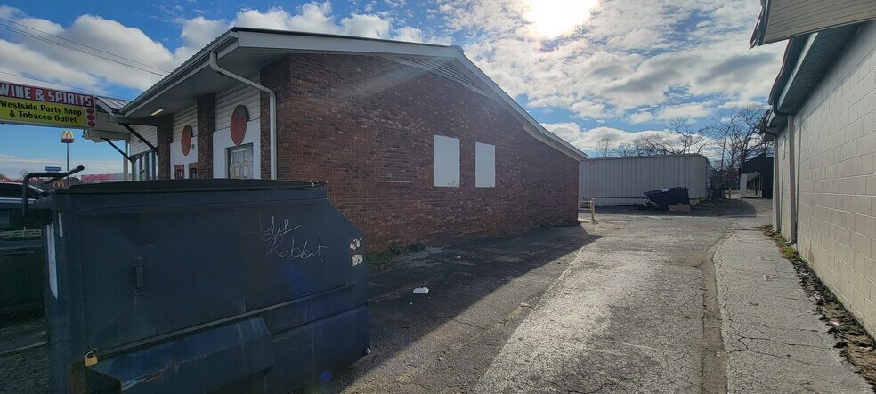 More Photos Of 8003 Warren H Abernathy Hwy, Spartanburg Freestanding For Sale