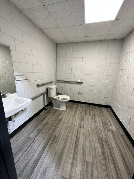 More Photos Of 6487 Ga-85 Hwy, Riverdale Unknown For Lease