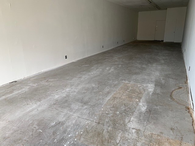 More Photos Of 2267 Tapo St, Simi Valley Unknown For Lease