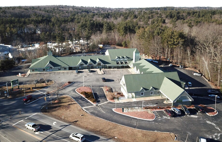 More Photos Of 33 Indian Rock Rd, Windham Unknown For Lease