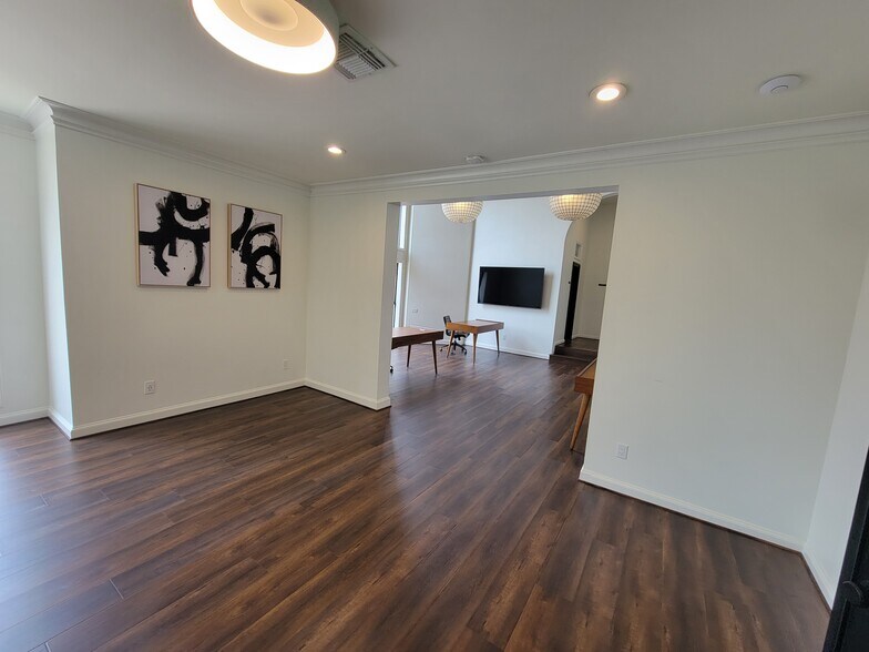 More Photos Of 23122 Valley Ranch Pky, Porter Coworking Space