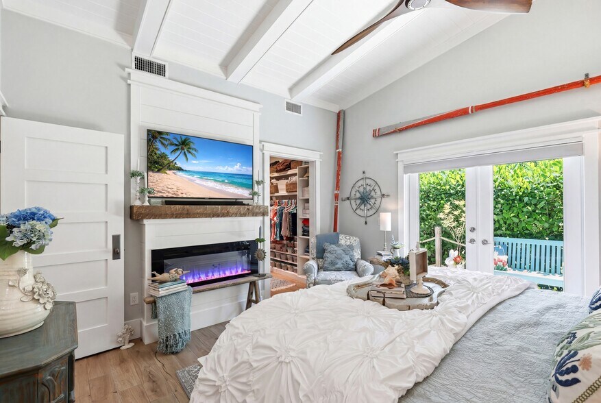 More Photos Of 840 Myrtle Ter, Naples Freestanding For Sale