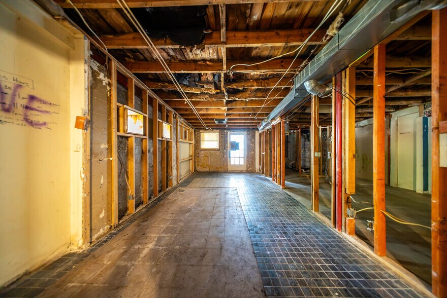 More Photos Of 113 E Main St, Willow Springs Storefront For Sale