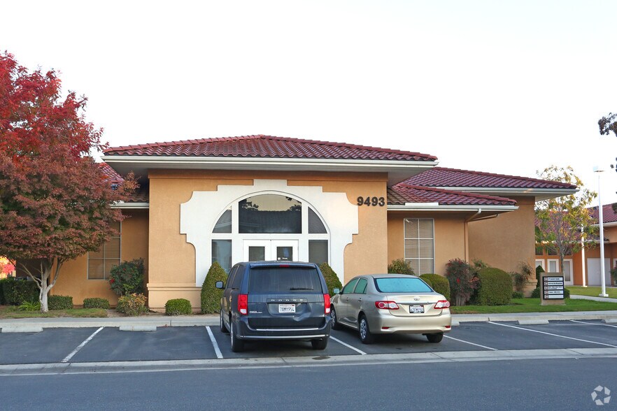More Photos Of 9499 N Fort Washington Rd, Fresno Unknown For Lease