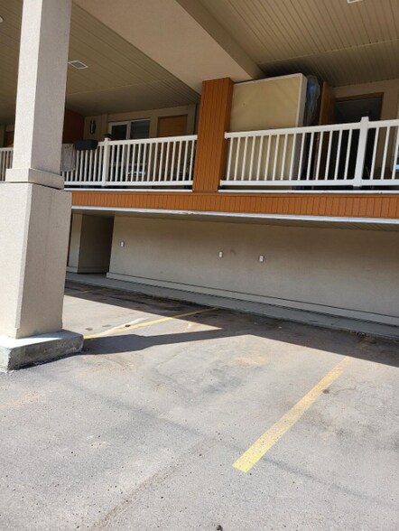 More Photos Of 12505 111 Av NW, Edmonton Apartments For Sale