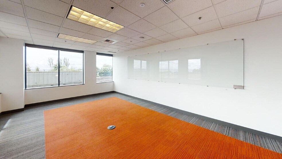 More Photos Of 351 Elliott Ave W, Seattle Unknown For Lease
