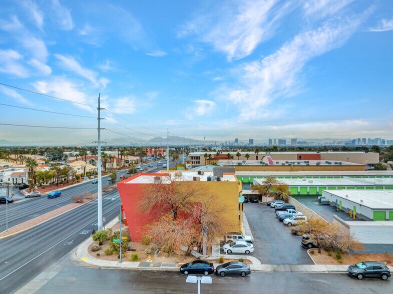 More Photos Of 7545 W Sahara Ave, Las Vegas Medical For Lease