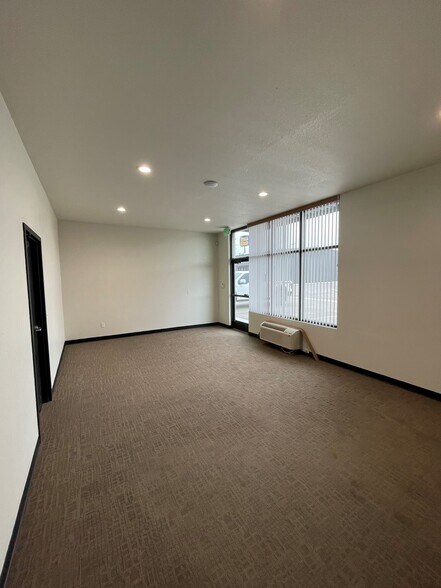 More Photos Of 1409 Lauren Ln, Caldwell Warehouse For Sale