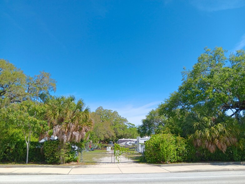 More Photos Of 606 Turner St, Clearwater Land For Sale