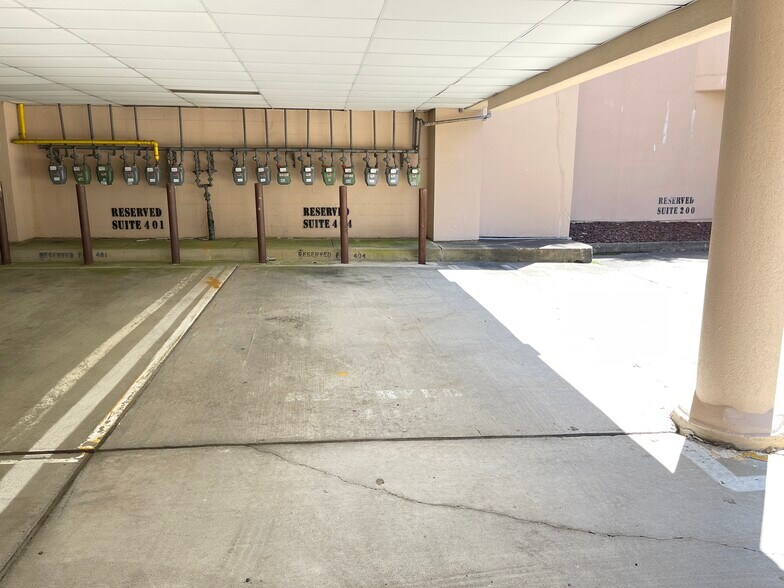 More Photos Of 400 Perrine Rd, Old Bridge Medical For Sale