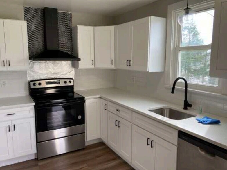 More Photos Of 1320 Harding Ave, Hershey Specialty For Sale