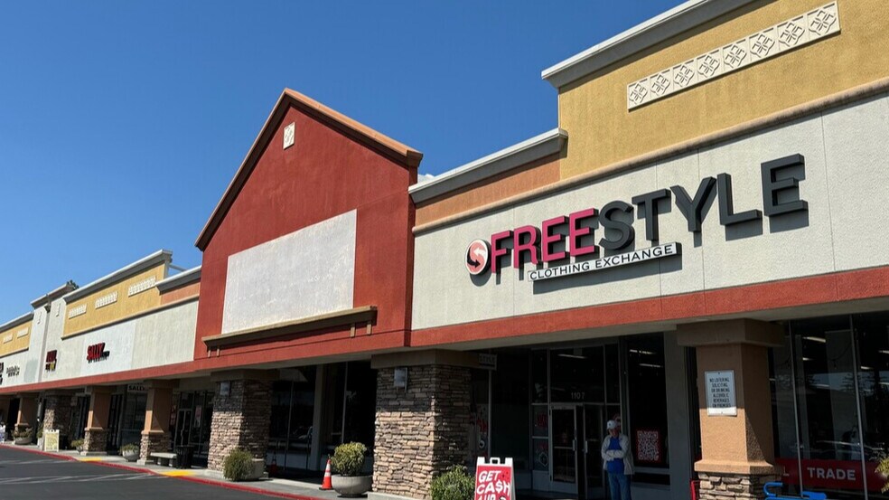 More Photos Of 380-446 Harding Blvd, Roseville Unknown For Lease