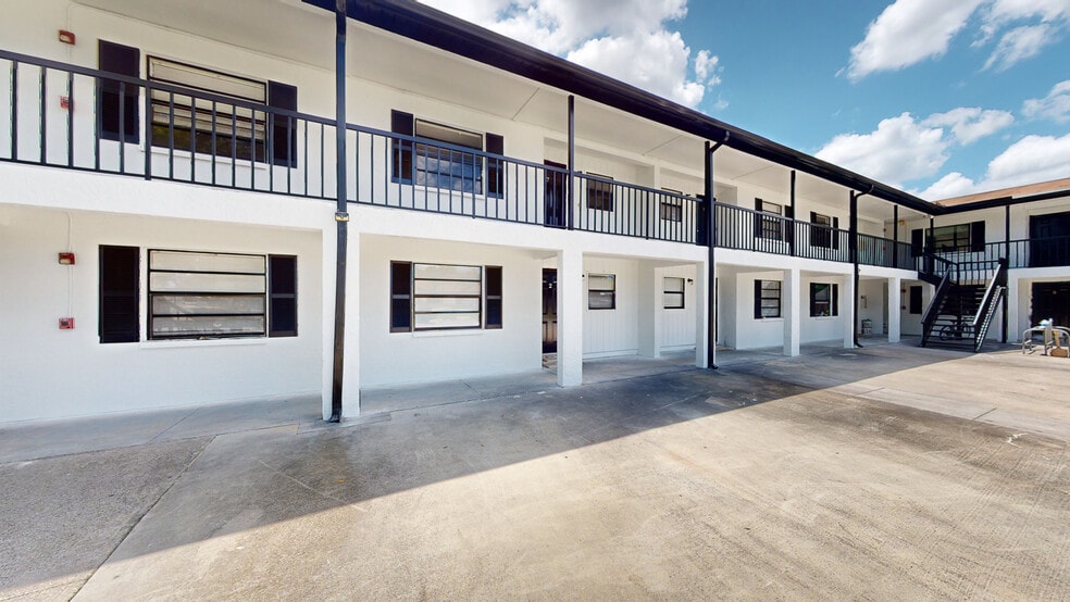 More Photos Of 7786 62nd St N, Pinellas Park Apartments For Sale