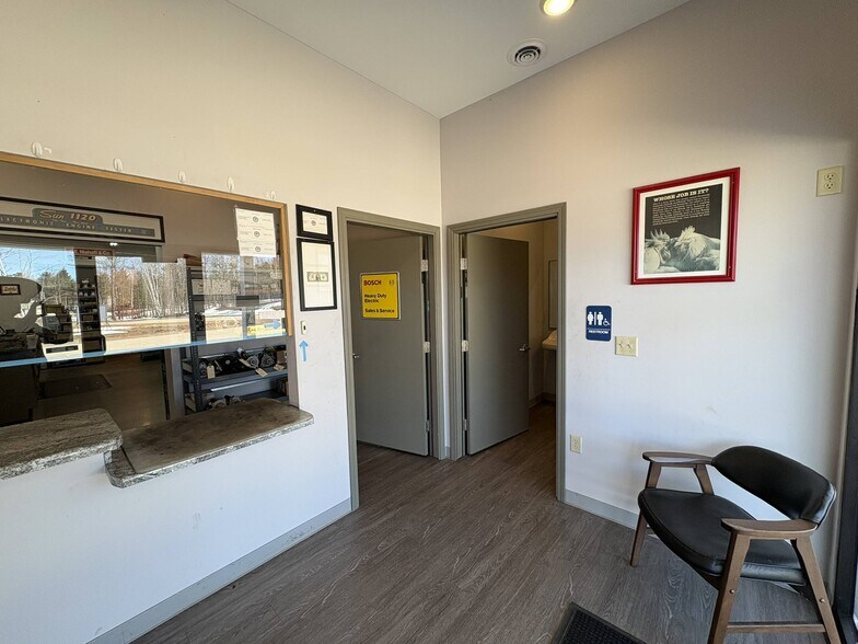 More Photos Of 928 County Road 480, Marquette Service For Sale