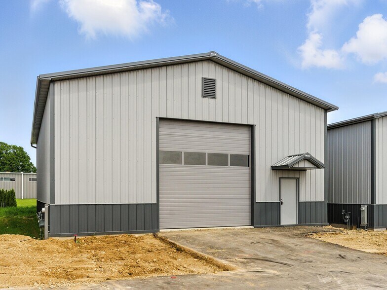 More Photos Of W4838 County Rd RR, Random Lake Manufacturing For Sale