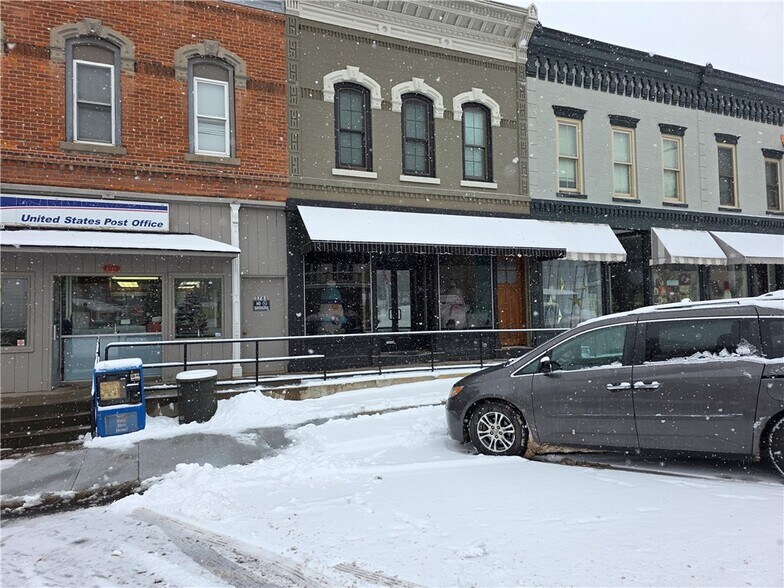 More Photos Of 3787 S Main St, Marion Restaurant For Lease