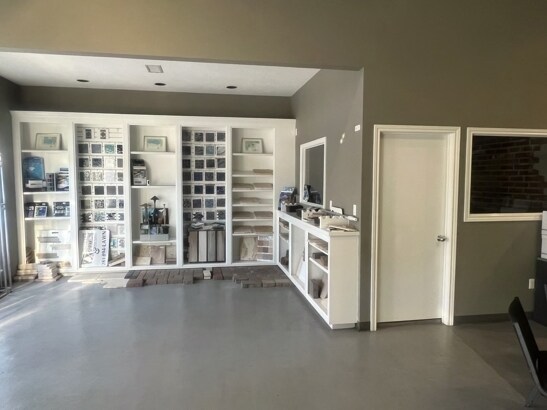 More Photos Of 9312 Louetta Rd, Spring Storefront Retail Office For Sale