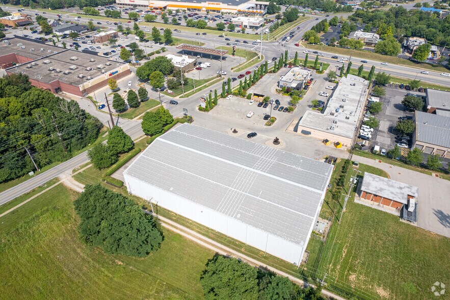 More Photos Of 3383-3385 Freys Hill Rd, Louisville Self Storage For Sale