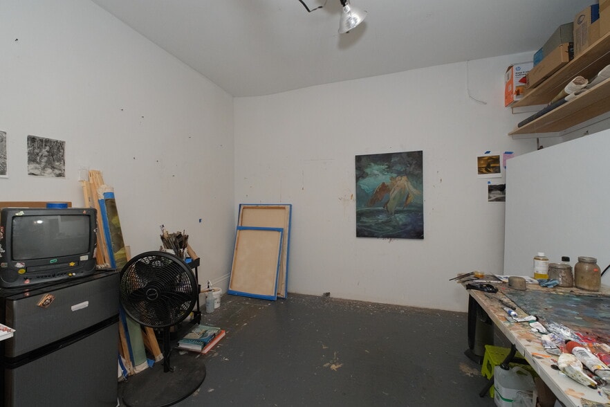 More Photos Of 154 26th St, Brooklyn Warehouse For Sale
