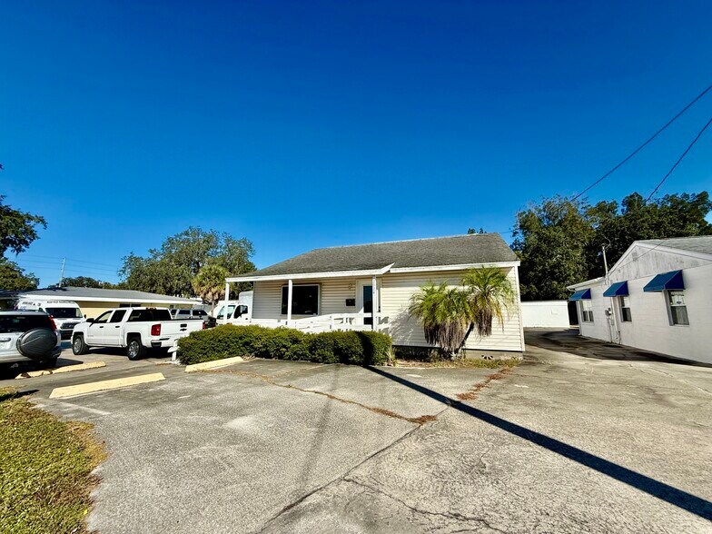 More Photos Of 2914 Kenilworth Blvd, Sebring Industrial For Sale