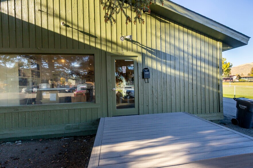 More Photos Of 21 E Maple St, Hailey Office For Sale