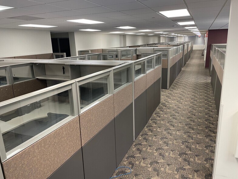 More Photos Of 1209 County Road 1304, Bridgeport Office For Sale