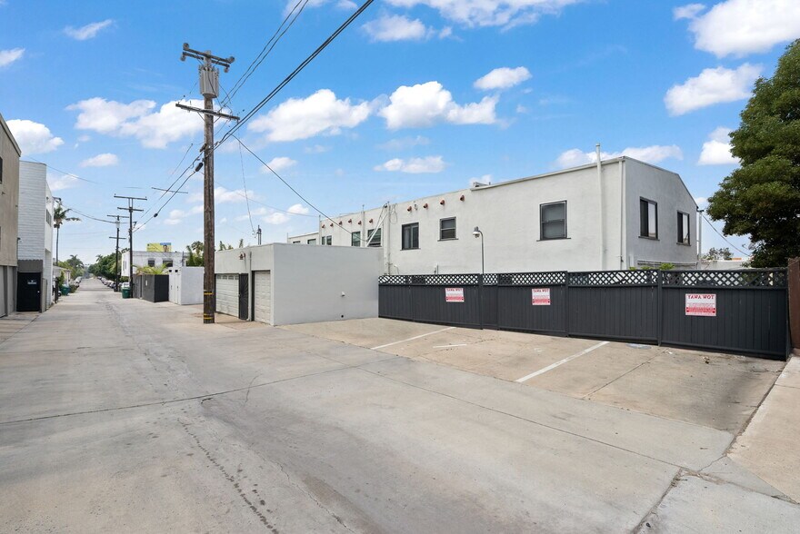 More Photos Of 3933-3945 Hamilton St, San Diego Apartments For Sale