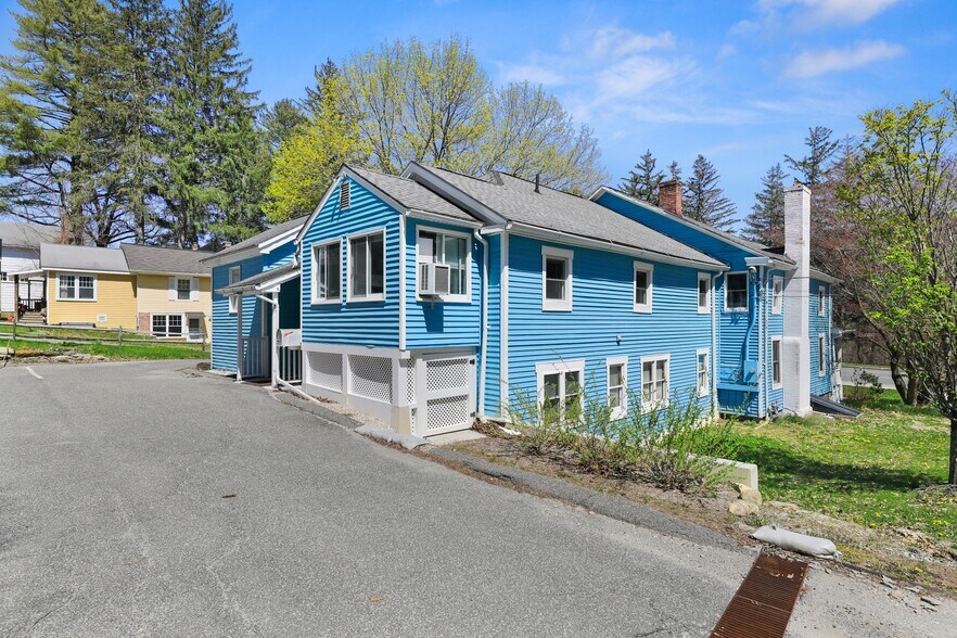 More Photos Of 406 Main St, Great Barrington Office Residential For Lease