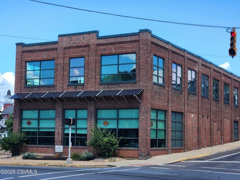 More Photos Of 353 Main St, Catawissa Office For Lease
