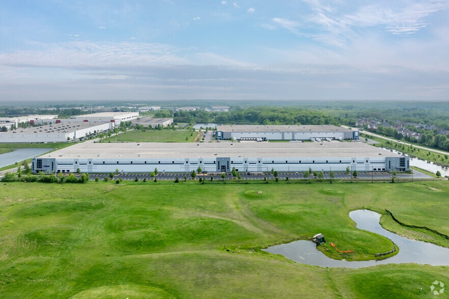 More Photos Of 2801 Alft Ln, Elgin Manufacturing For Lease